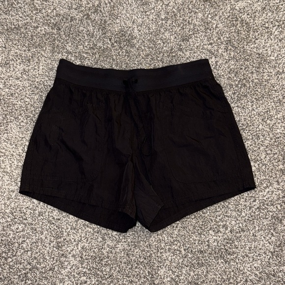 Calia MidRise Pintuck 4” Short in Black NWT - Picture 3 of 8
